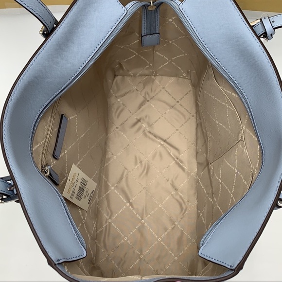 Michael Kors Gilly Large Drawstring Travel Tote NWT - Picture 10 of 16